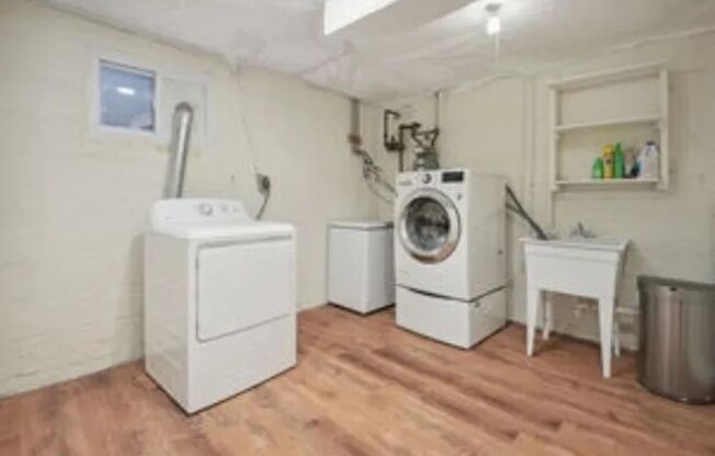 3 beds, 2.5 baths, $3,550