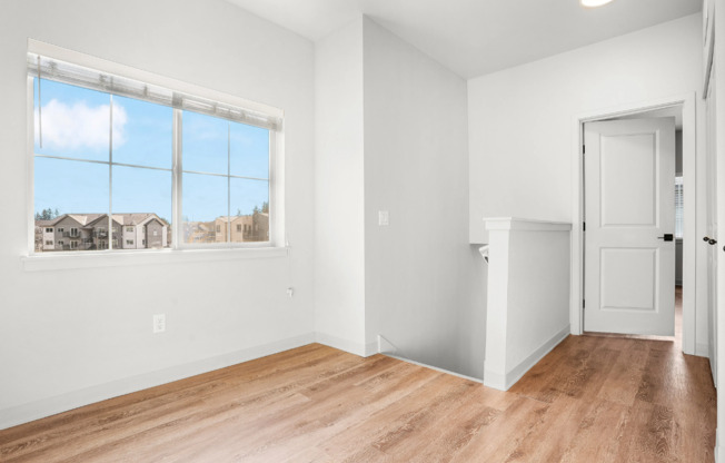 3 beds, 2 baths, 1,871 sqft, $2,880, Unit H-C