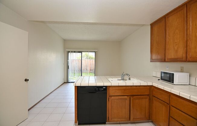 3 beds, 2.5 baths, $3,950