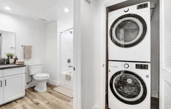 1 bed, 1 bath, 662 sqft, $2,345, Unit 501