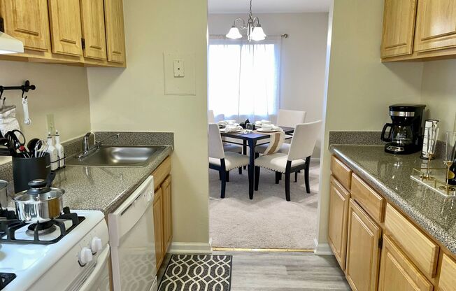 1 bed, 1 bath, 800 sqft, $2,010, Unit 1812WL-201