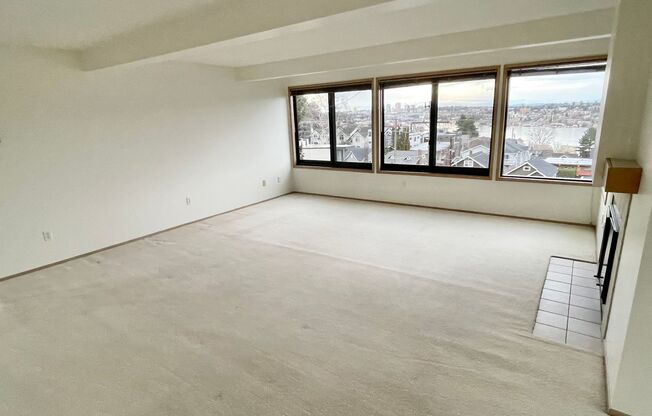 Queen Anne Condo with Exceptional Views