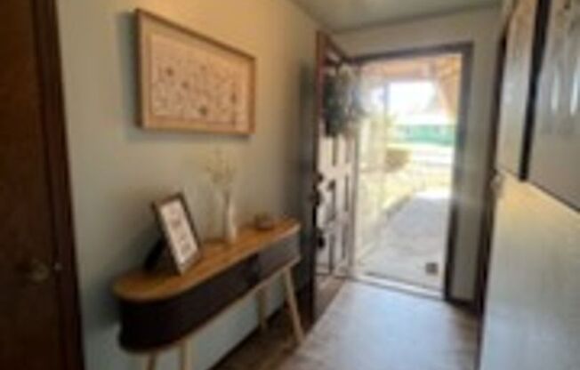 3-Bedroom, 2-Bath Home Convenient Location in South Salem