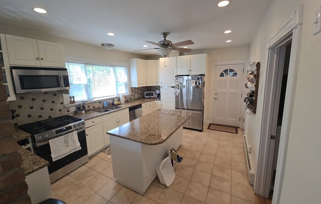 146 HILLSIDE RD