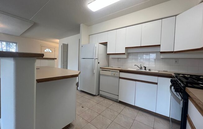 Sunset Gardens Condominiums