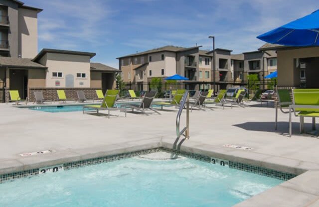 Jacuzzi at Enclave at 1400 South Apartments, Salt Lake City, UT, 84115