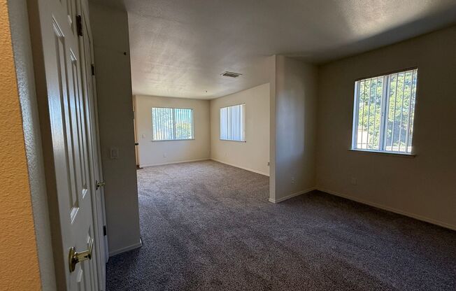 2 beds, 2 baths, 1,271 sqft, $2,100