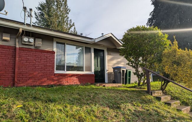 Updated Bremerton Duplex, Close to EVERYTHING - Avail. Soon!!