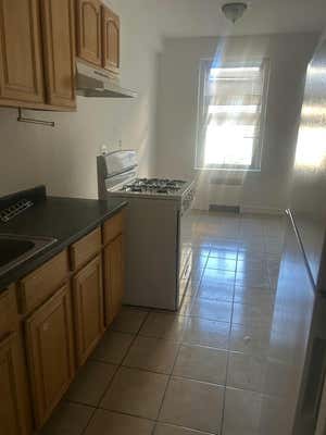 1 bed, 1 bath, 900 sqft, $2,150