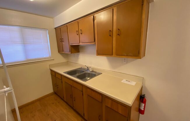 1 bed, 1 bath, 686 sqft, $1,050, Unit 26