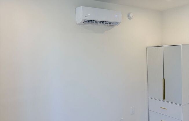 Studio, 1 bath, 235 sqft, $1,575, Unit 0103-66