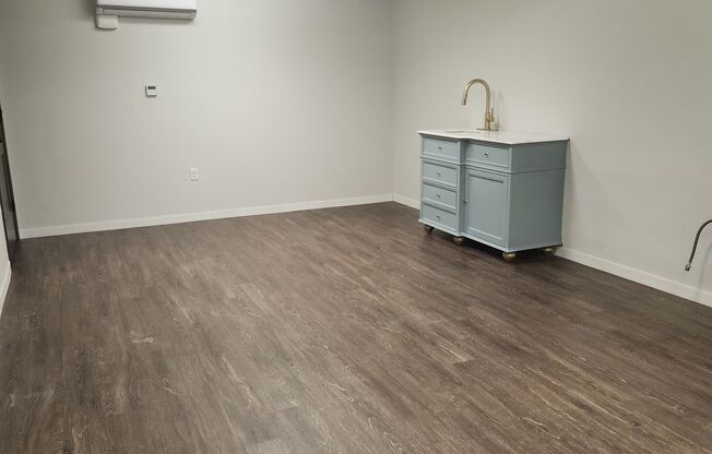 1 bed, 1 bath, 1,048 sqft, $2,236, Unit 1