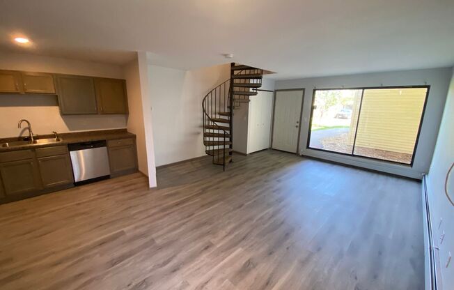 2 beds, 1 bath, $1,499