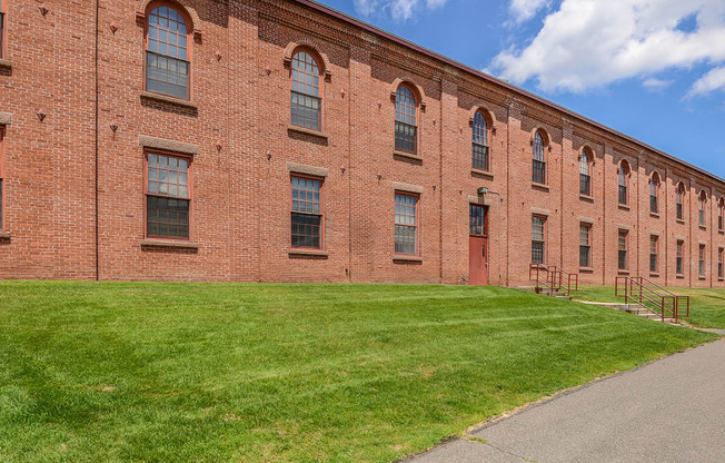 Exterior | Bigelow Commons
