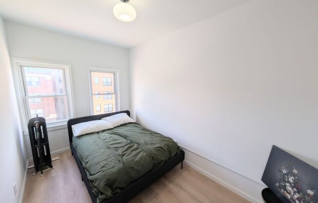 1 bed, 1 bath, $924, Unit Unit 206