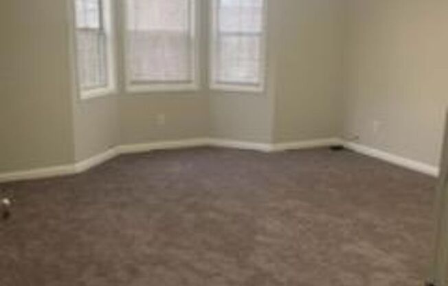 4 Bed /2.5 Bath House for Rent in Stone Mountain!!!!!!!!