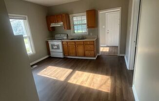 2 beds, 1 bath, $1,695