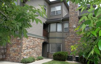 Cozy Two Bedroom Condo