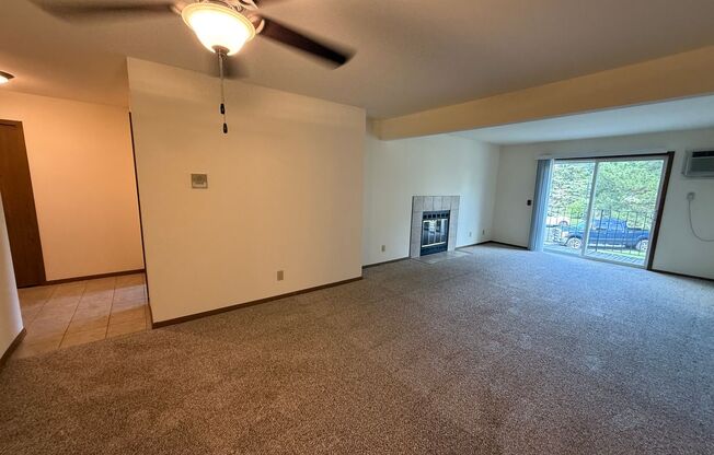 2 beds, 1 bath, 1,070 sqft, $1,745, Unit 7549CD