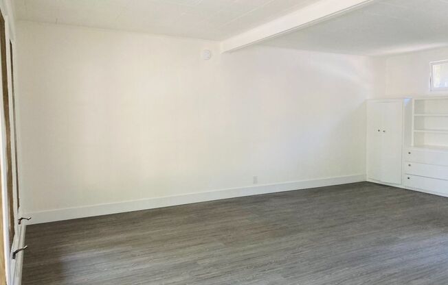 1 bed, 1 bath, $2,195, Unit 405-28