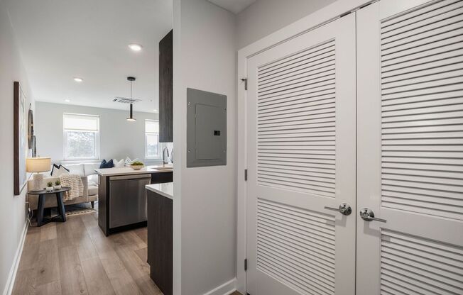 2 beds, 1 bath, 815 sqft, $2,130, Unit D215