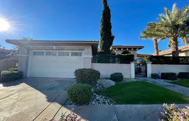 AVAILABLE NOW 3 BEDROOM 2 BATHROOM HOME IN RANCHO MIRAGE