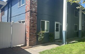 2285 POPLAR