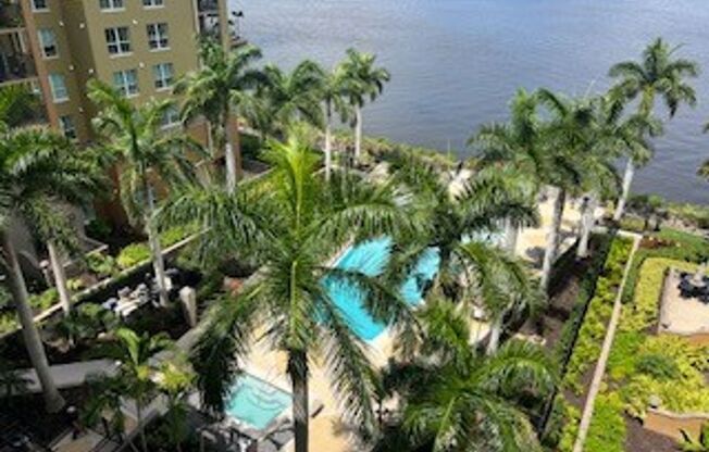 2 beds, 2.5 baths, $4,800, Unit Unit #712