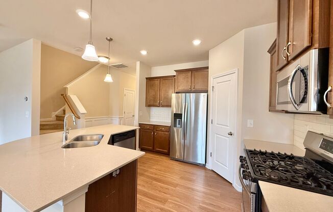 Charming 3BD, 2.5BA Raleigh Townhome in an HOA Community Near Triangle Town Center