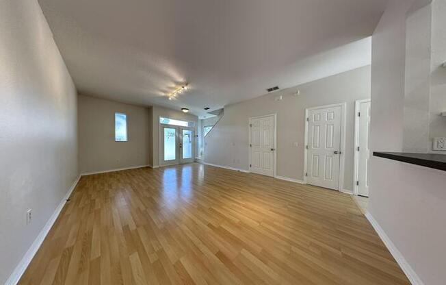 724 4 AVE S