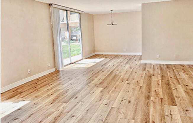 1 bed, 1.8 baths, 885 sqft, $3,795, Unit 211