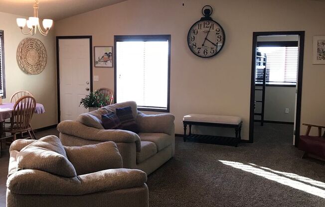 2 beds, 2 baths, 1,468 sqft, $1,600, Unit normandy