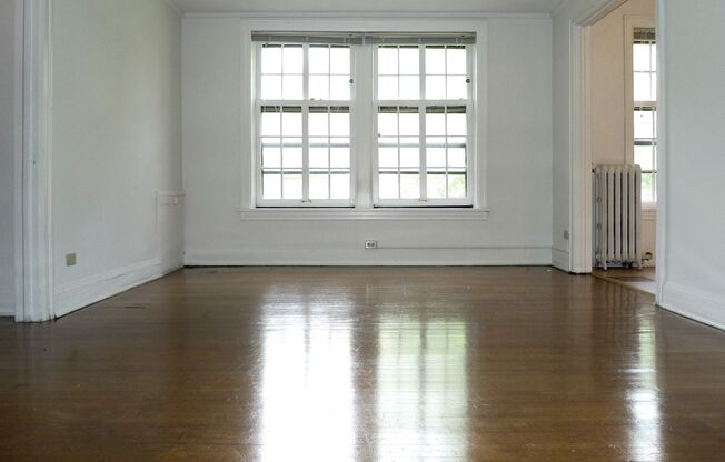 1 bed, 1 bath, 410 sqft, $1,025, Unit 24 - 125