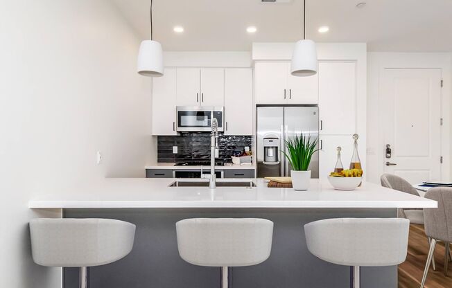 1 bed, 1 bath, 742 sqft, $1,941, Unit 341