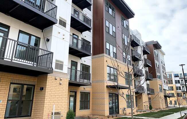 Exterior at Preserve at Shady Oak Apartments, Minnetonka , Minnesota