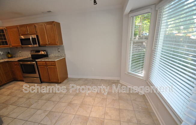 240 BEECHTREE DR