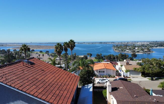 Stunning Newly Renovated 3BD/2.5BA Luxury Home with Bay & Ocean Views – 92117