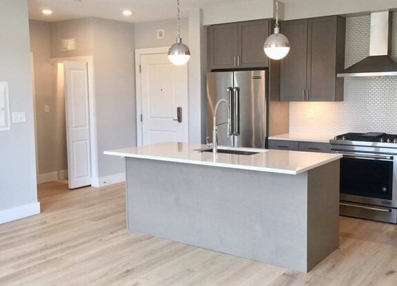 2 beds, 2 baths, 951 sqft, $4,000, Unit 309