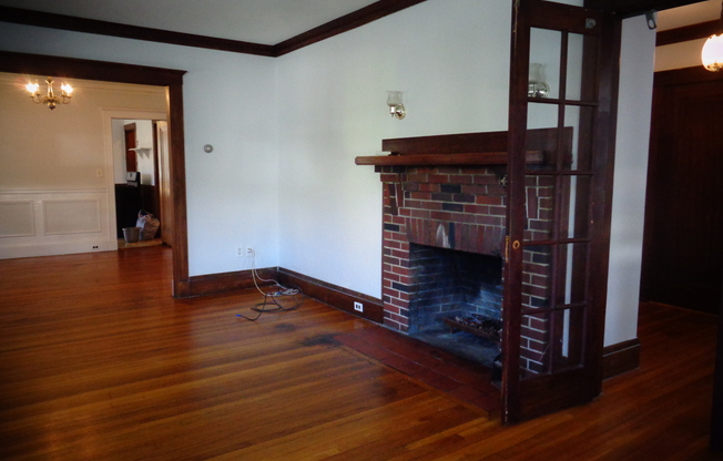 61 LEXINGTON ST