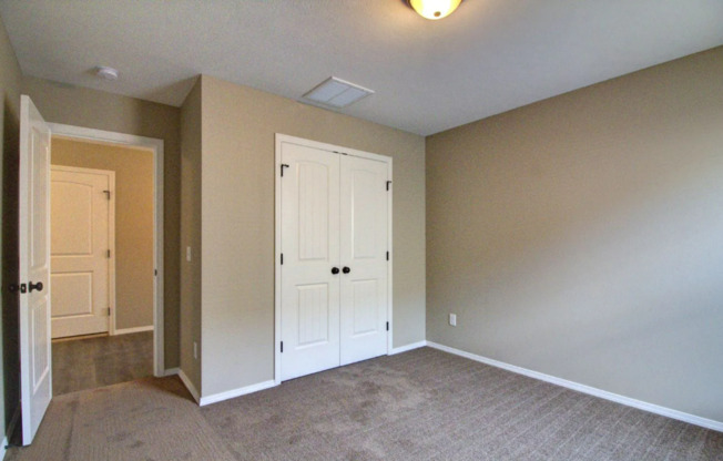 3 beds, 2 baths, $1,545