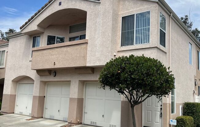 Wonderful 2 bedroom, 2 Bath Condo!  Single Car Garage!