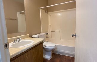 1 bed, 1 bath, 379 sqft, $679, Unit 129