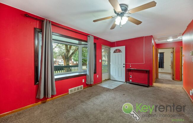 Cute 4bd/2ba within walking distance to South High!