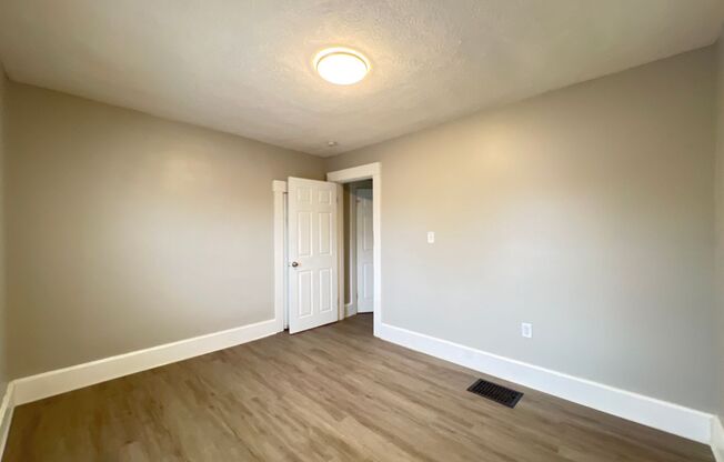 4 beds, 1 bath, $1,250, Unit Unit 1609