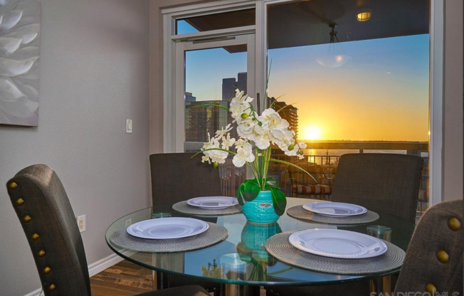 2 beds, 2 baths, $4,900, Unit # 1003