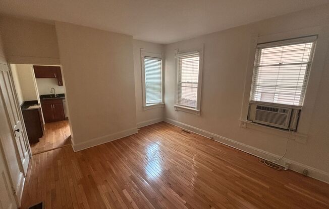 61-65 E. 4th Ave.     Mgt