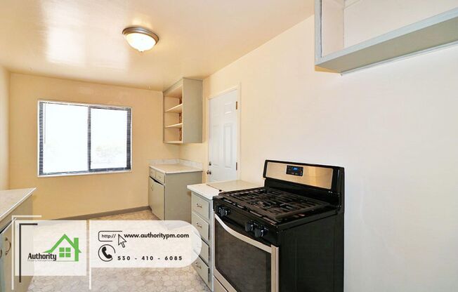 3 beds, 1 bath, $1,695