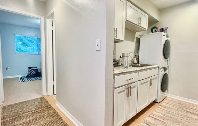 1 bed, 1 bath, 640 sqft, $1,599, Unit 31