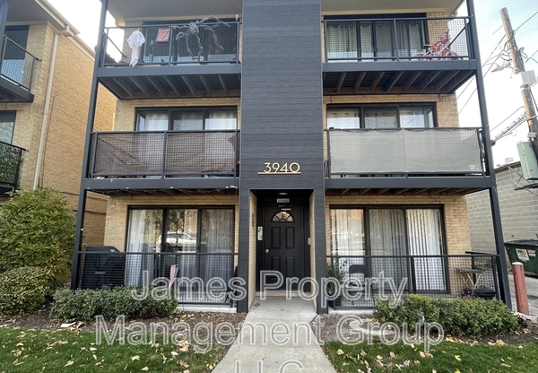 3940 N NARRAGANSETT 3 S
