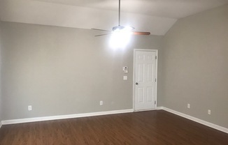 3 beds, 2 baths, $1,550